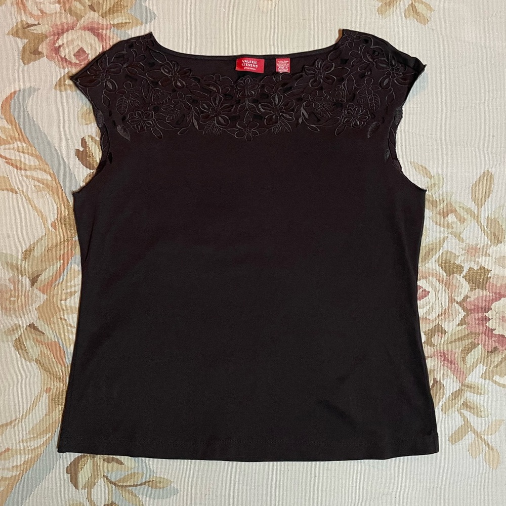 Valerie Stevens Black Floral Women's Blouse